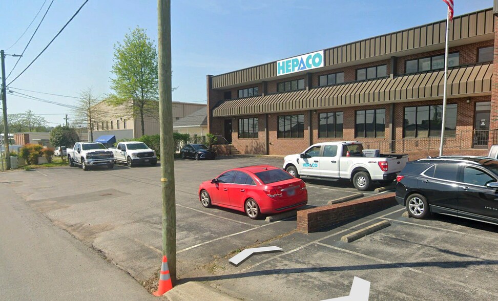 2627 Grandview Ave, Nashville, TN à louer - Photo de l’immeuble – Image 2 sur 6