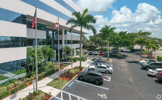 Plus de détails pour 6550 N Federal Hwy, Fort Lauderdale, FL - Bureau/Local commercial à louer