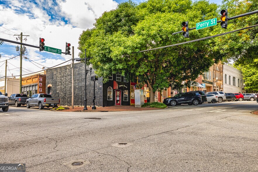 15 Broad St, Newnan, GA à vendre - Photo de l’immeuble – Image 2 sur 16