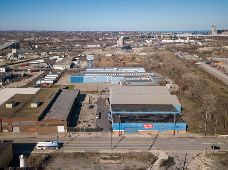 2889-2972 E 34th St, Cleveland, OH à vendre - Photo principale – Image 1 sur 11