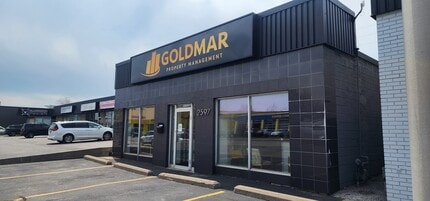 2597 Howard Ave, Windsor, ON à louer Photo de l’immeuble– Image 1 sur 8