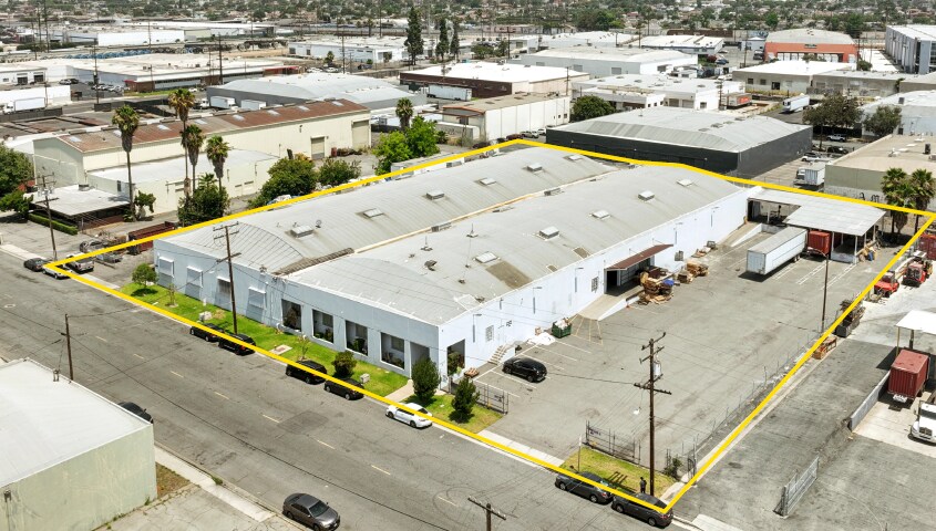 6465 Corvette St, Commerce, CA à vendre - Photo de l’immeuble – Image 1 sur 34