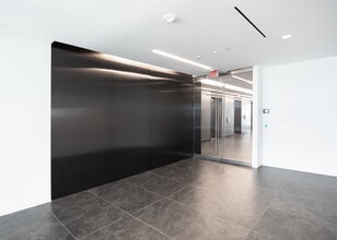 8350 Broad St, McLean, VA à louer Photo intérieure– Image 2 sur 5