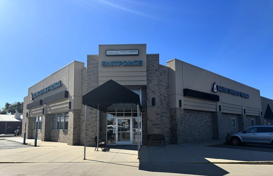 24931 Kelly Rd, Eastpointe, MI à vendre - Photo de l’immeuble – Image 1 sur 6