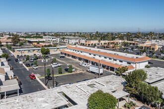 1400-1448 E Katella Ave, Orange, CA - VUE AÉRIENNE  vue de carte