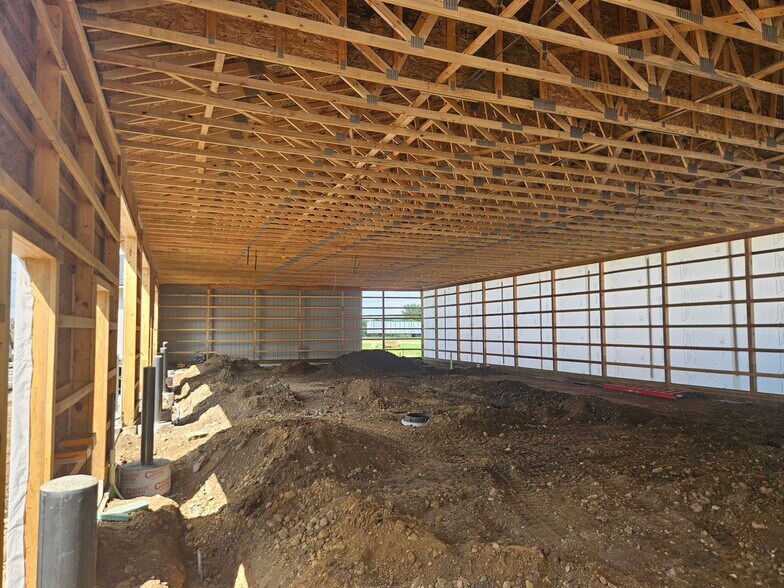 3270 Chicago Dr SW, Grandville, MI à louer - Photo de l’immeuble – Image 3 sur 6