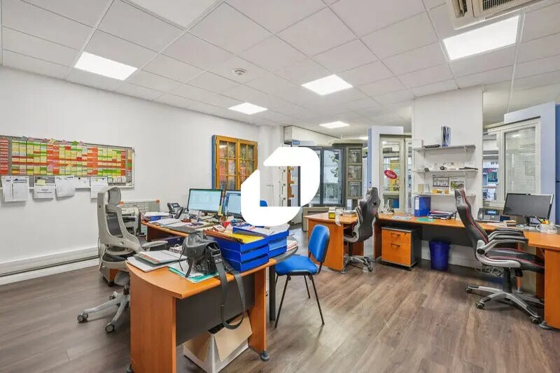 Bureau dans Asnières-sur-Seine à vendre Photo intérieure– Image 1 sur 12