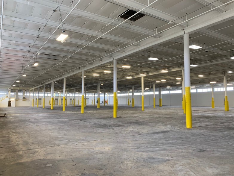 6891 NW 74th St, Medley, FL à louer - Autre – Image 2 sur 7