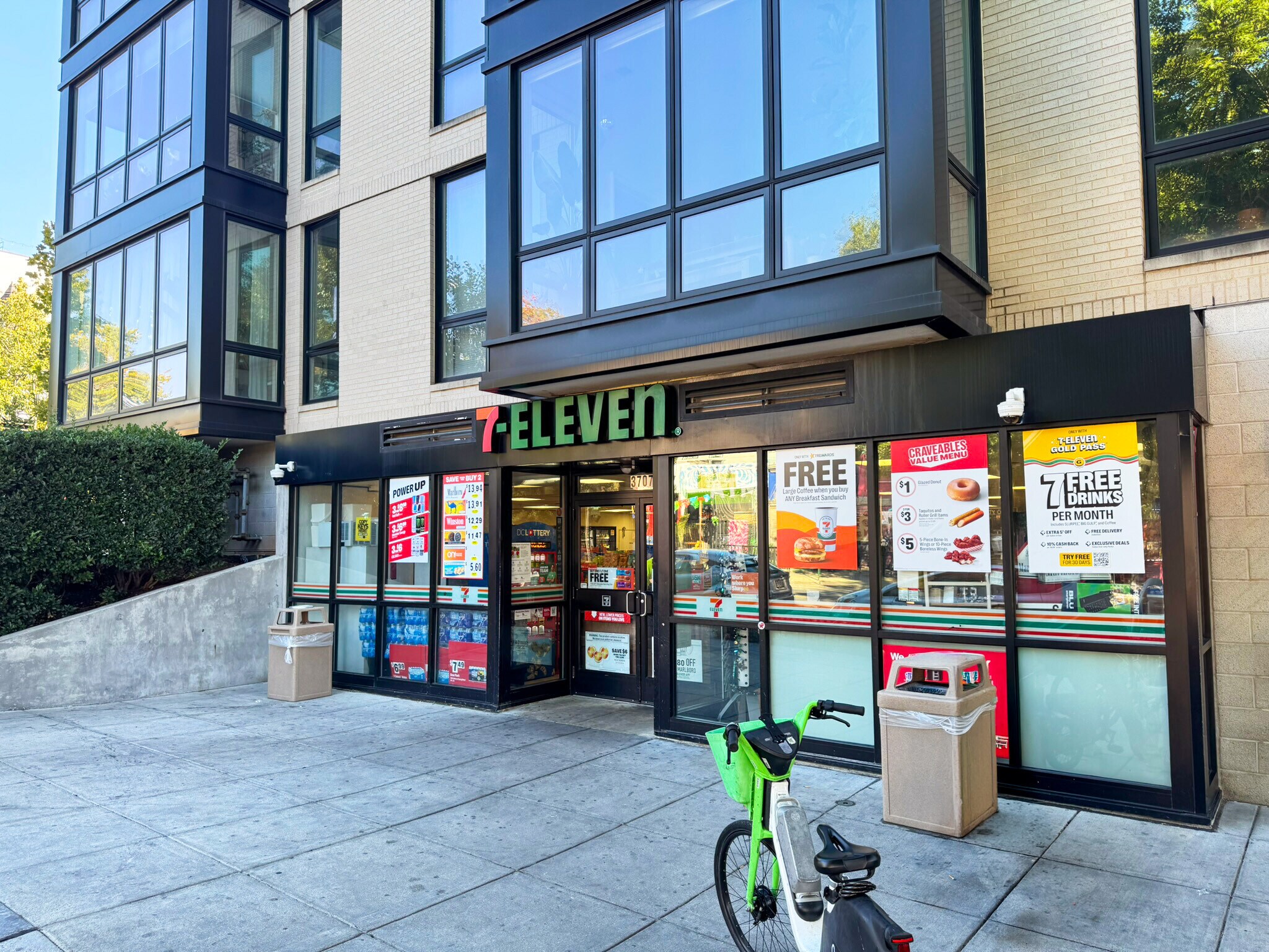 3711 14th St NW, Washington, DC à louer Photo de l’immeuble– Image 1 sur 7