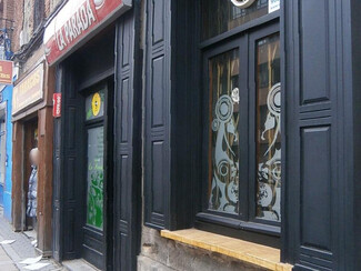 Plus de détails pour Local commercial à louer