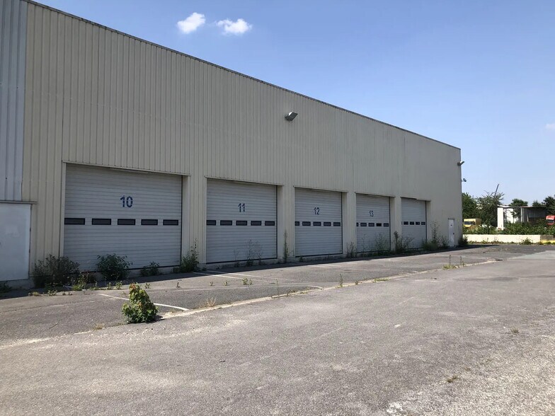 Industriel/Logistique dans Reims à vendre - Photo de l’immeuble – Image 1 sur 2