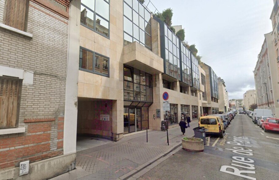 Local d’activités dans Ivry-sur-Seine à louer - Photo de l’immeuble – Image 1 sur 4