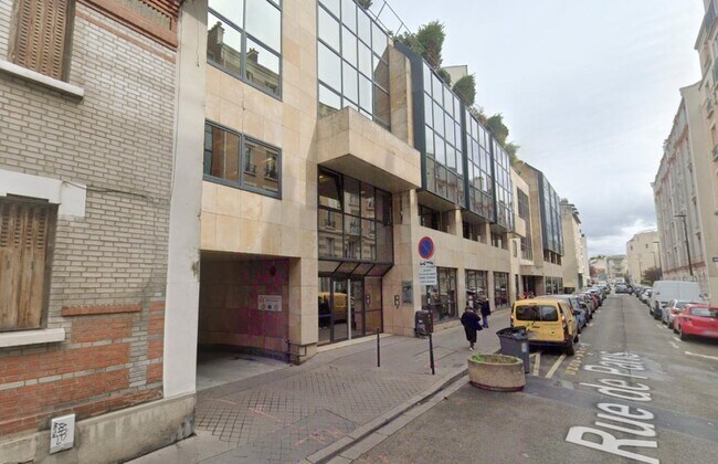 Plus de détails pour Bureau, Local d'activités à louer