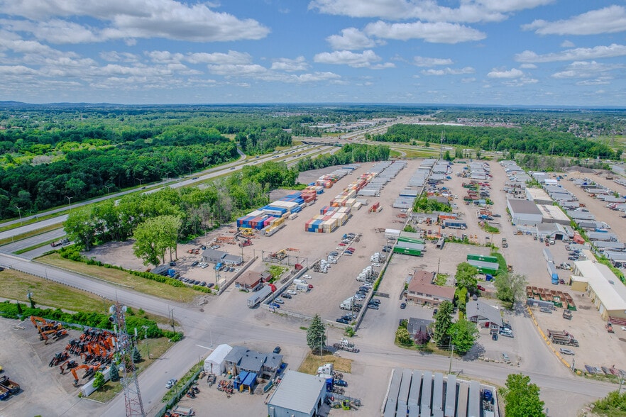 5421 Bd Cléroux, Laval, QC à vendre - Aérien – Image 2 sur 4