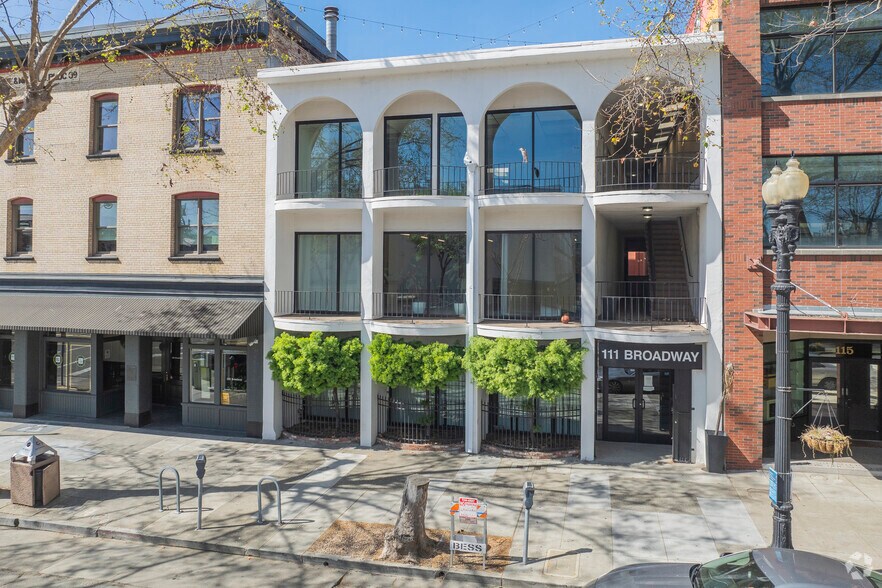 111 Broadway, Oakland, CA à vendre - Photo de l’immeuble – Image 2 sur 33