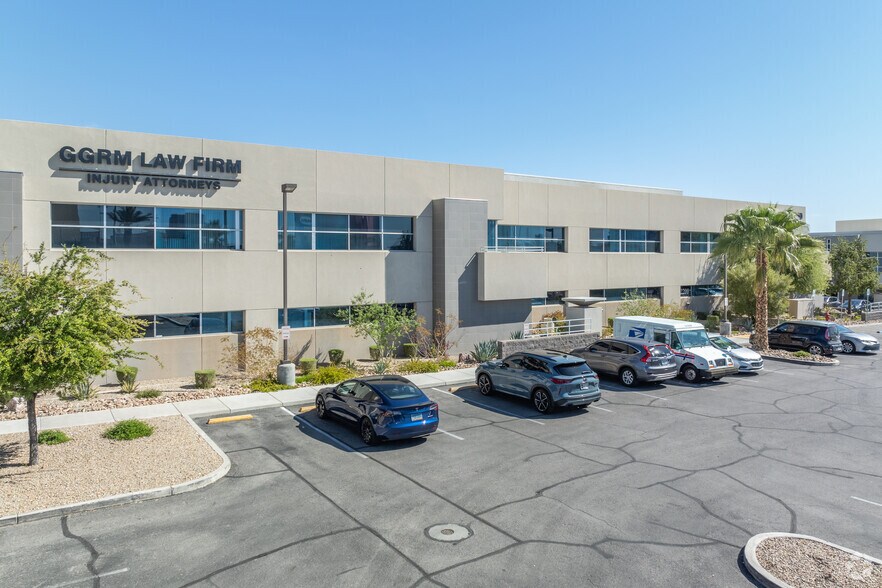 2200 S Rancho Dr, Las Vegas, NV à vendre - Photo de l’immeuble – Image 3 sur 7