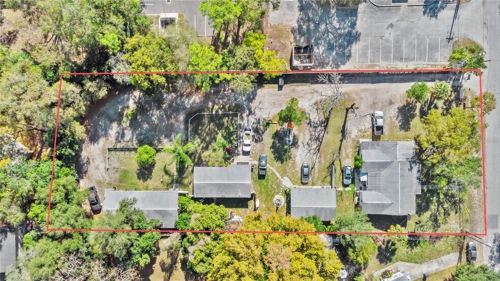 7 UNIT PORTFOLIO portefeuille de 2 biens à vendre sur LoopNet.fr - Photo de l’immeuble – Image 2 sur 42
