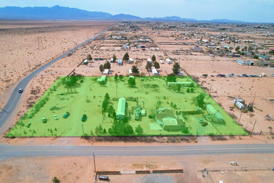 872 State Line dr, Chaparral, NM à vendre - Photo de l’immeuble – Image 3 sur 9