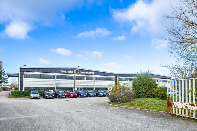 Plus de détails pour 6 Rue Yves Toudic, Vénissieux - Local d’activités à vendre