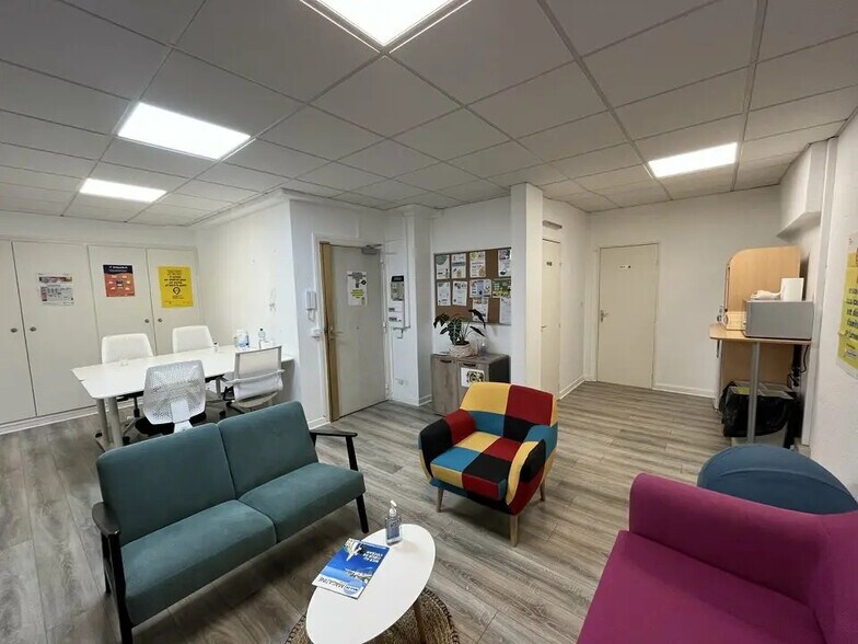 Bureau dans Nice à louer - Photo de l’immeuble – Image 2 sur 4
