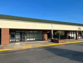 4800-5132 Southpoint Pky, Fredericksburg, VA à louer Photo intérieure– Image 1 sur 14