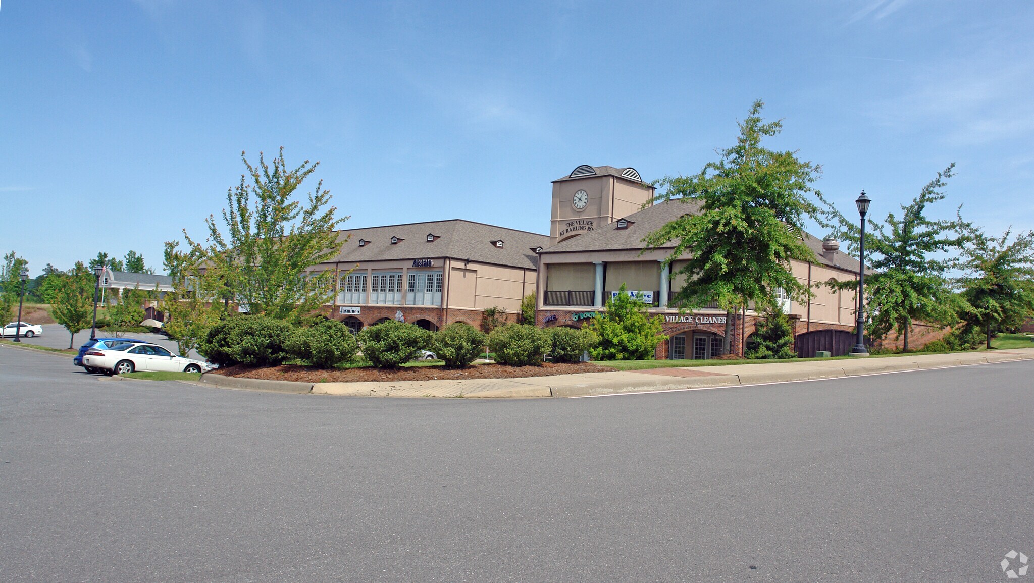 27 Rahling Cir, Little Rock, AR à louer Photo de l’immeuble– Image 1 sur 5