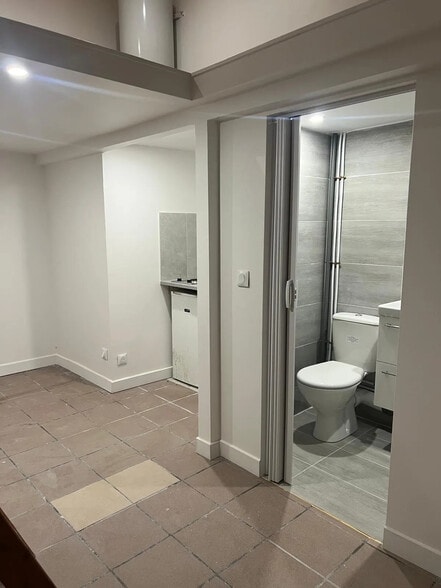 33 Rue André Joineau, Le Pré-Saint-Gervais à louer - Photo de l’immeuble – Image 3 sur 4