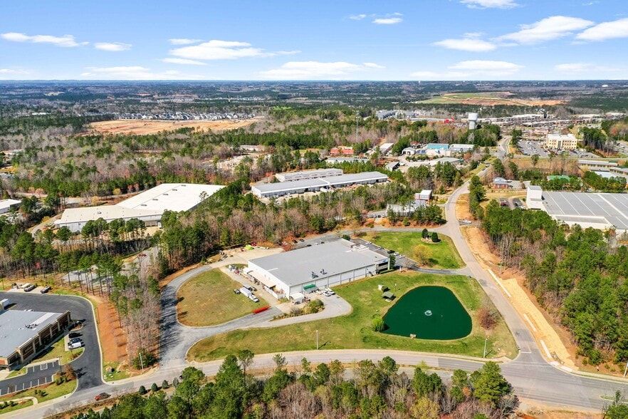 600 Irving Pky, Holly Springs, NC à louer - Aérien – Image 3 sur 13