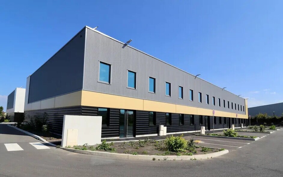 Local d'activités dans Le Havre à vendre - Photo de l’immeuble – Image 1 sur 3