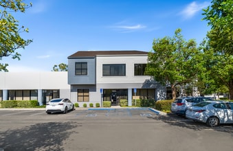 7643-7667 Garden Grove Blvd, Garden Grove, CA à louer Photo intérieure– Image 1 sur 1