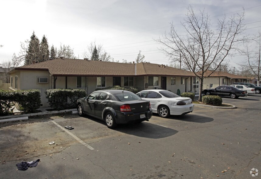 2630 Darwin St, Sacramento, CA à vendre - Photo de l’immeuble – Image 2 sur 2