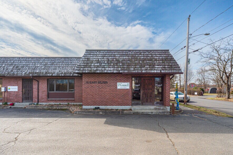 6-8 Coleman Ave, Westfield, MA à louer - Photo de l’immeuble – Image 2 sur 5
