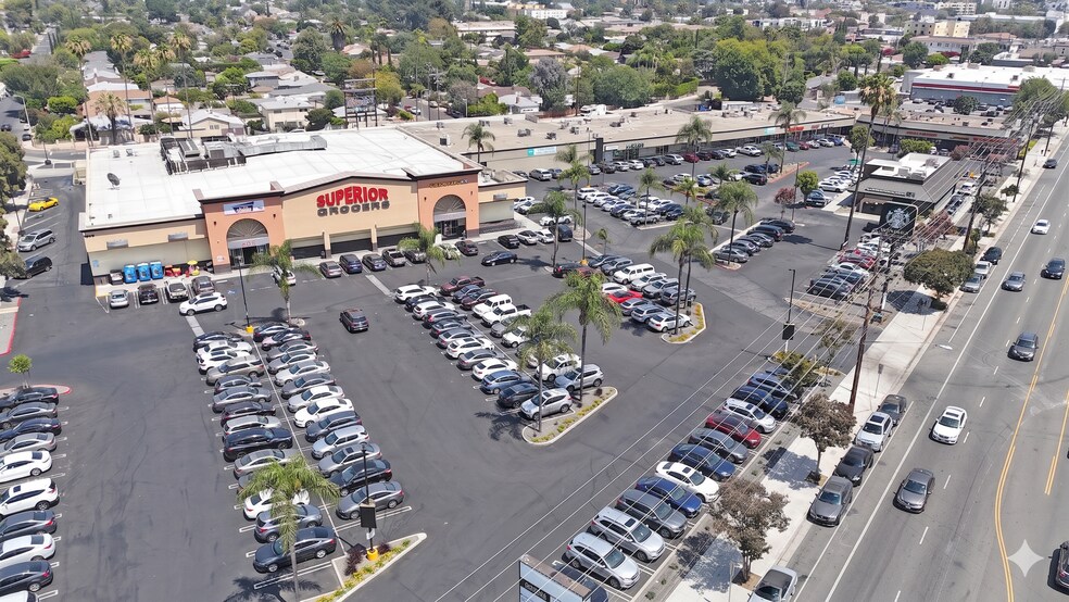 6050-6140 Lankershim Blvd, North Hollywood, CA à louer - Photo de l’immeuble – Image 1 sur 15