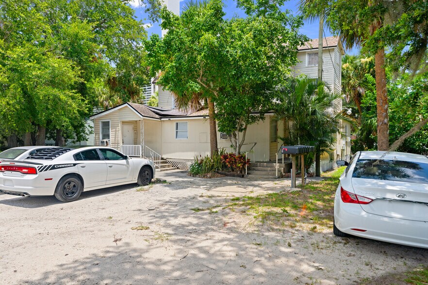 228 Bay St, Daytona Beach, FL à vendre - Photo de l’immeuble – Image 2 sur 7
