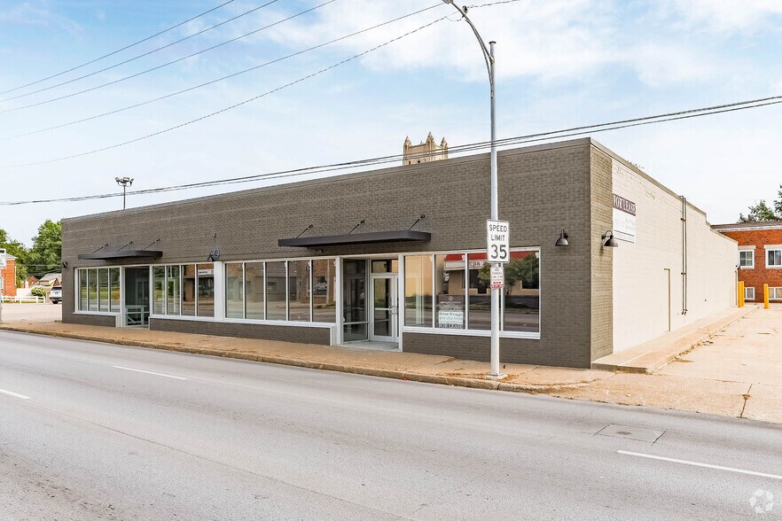 5419 NW Radial Hwy, Omaha, NE à louer - Photo de l’immeuble – Image 2 sur 7