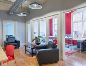 93-97 Clemence St, Providence, RI à louer Photo intérieure– Image 1 sur 6