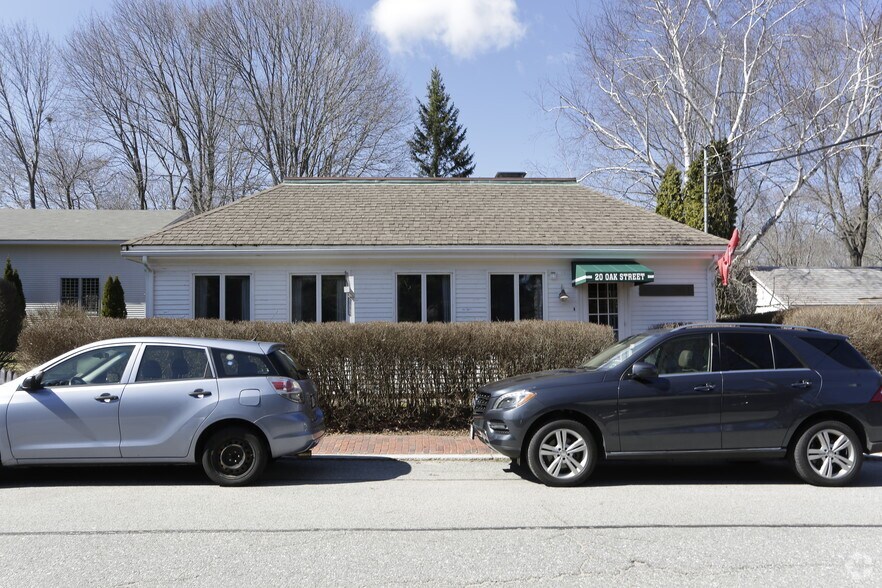 20 Oak St, Beverly Farms, MA à louer - Photo de l’immeuble – Image 3 sur 8