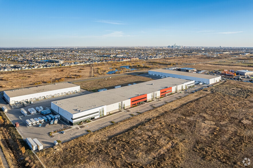 15804-15836 142 St NW, Edmonton, AB à louer - Aérien – Image 3 sur 5