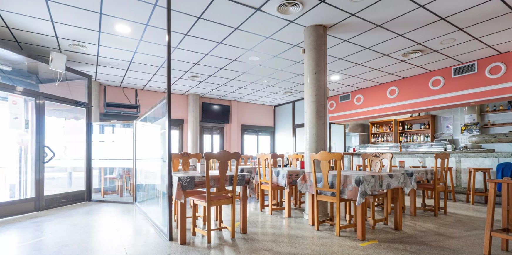 Local commercial dans Esquivias, Toledo à vendre Photo intérieure– Image 1 sur 12