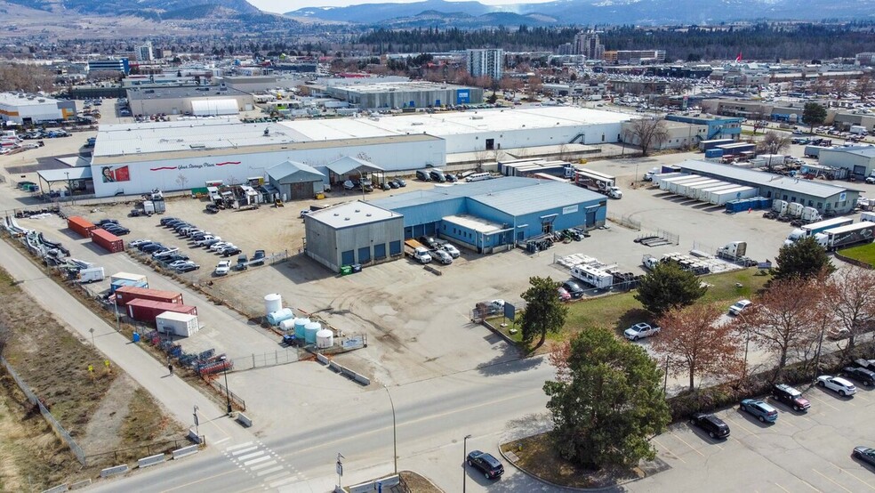 1505 Hardy St, Kelowna, BC à vendre - Photo de l’immeuble – Image 2 sur 11