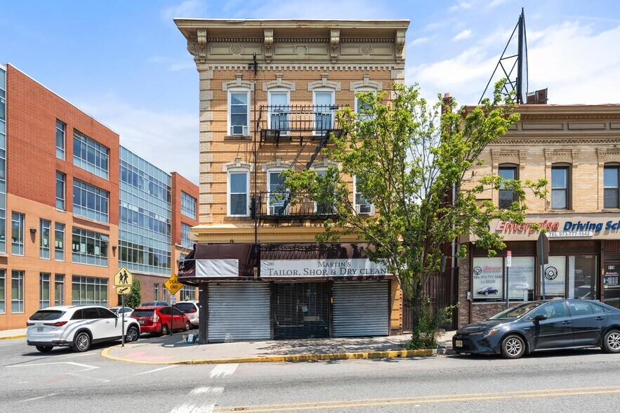 980 Main Ave, Passaic, NJ à louer - Photo de l’immeuble – Image 2 sur 2