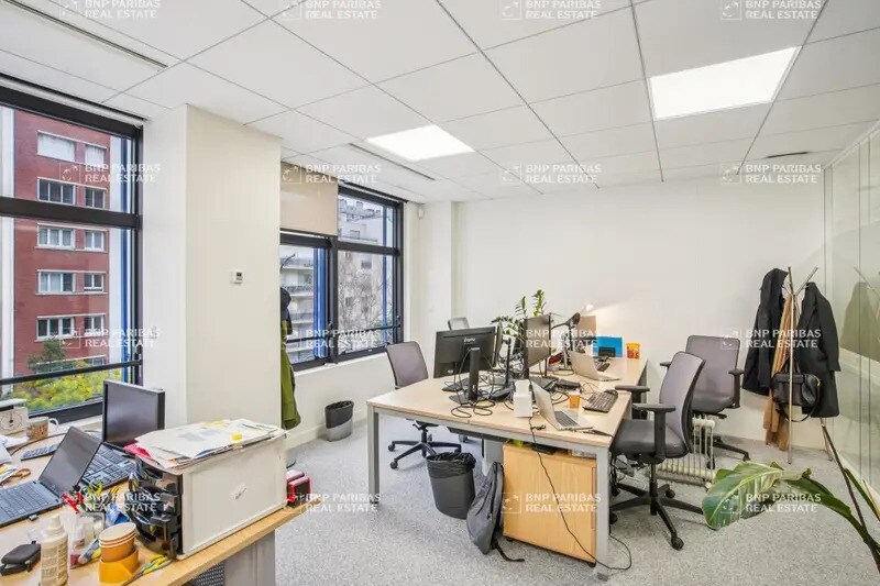 Bureau dans Paris à louer - Photo de l’immeuble – Image 2 sur 29
