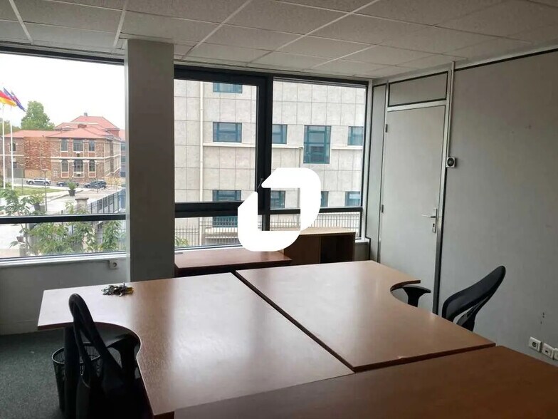 Bureau dans Sèvres à louer - Photo de l’immeuble – Image 2 sur 13