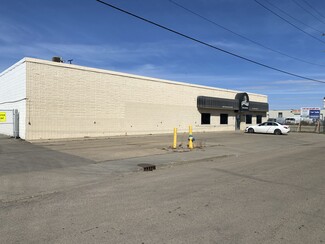 Plus de détails pour 7620 Yellowhead Trl NW, Edmonton, AB - Industriel/Logistique à vendre