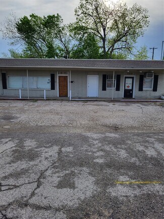 Plus de détails pour 899 S Cherry Ln, White Settlement, TX - Local commercial à vendre