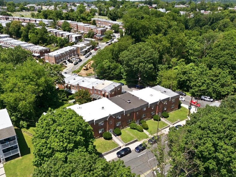 5994 Henry Ave, Philadelphia, PA à vendre - Photo principale – Image 1 sur 1