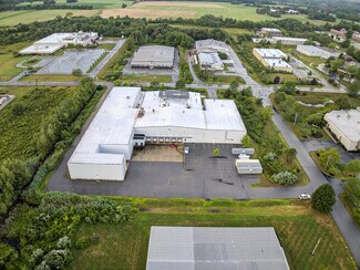 Plus de détails pour 2 Opportunity Way, Newburyport, MA - Industriel/Logistique à louer