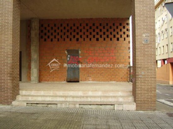 Local commercial dans Cáceres, Cáceres à vendre Photo de l’immeuble– Image 1 sur 6