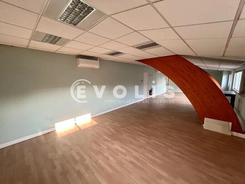 Bureau dans Wissous à louer - Photo intérieure – Image 3 sur 12