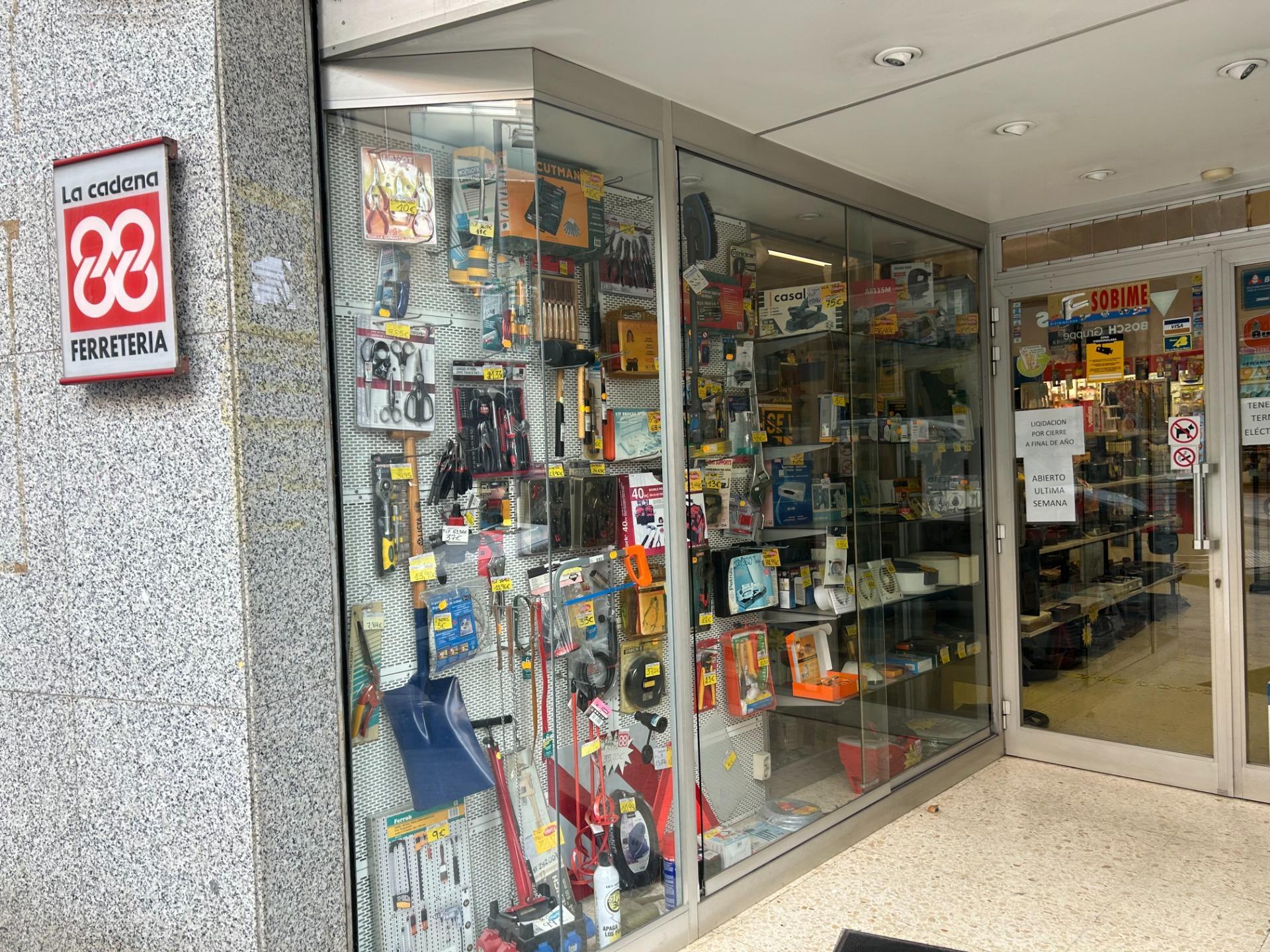 Local commercial dans Badalona, Barcelona à louer Photo intérieure– Image 1 sur 26